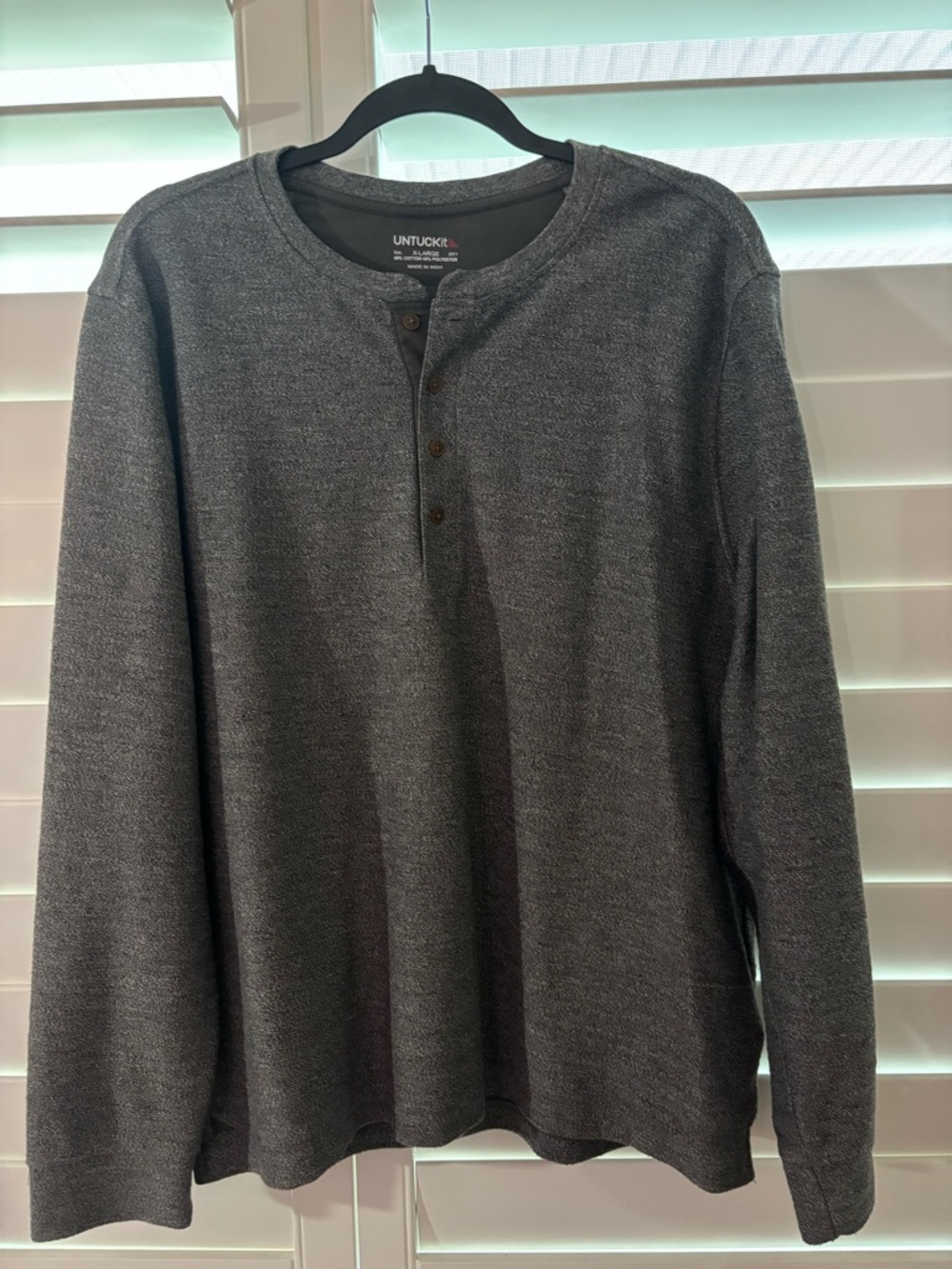 UNTUCKit Charcoal Gray Long-Sleeve Henley